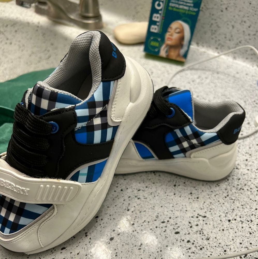 Shoes - Picture 2 of 2